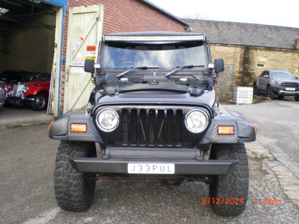 Jeep Wrangler 4 Litre Sahara - Image 4